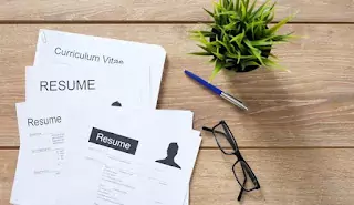 Comment rédiger son premier CV, même sans expérience.