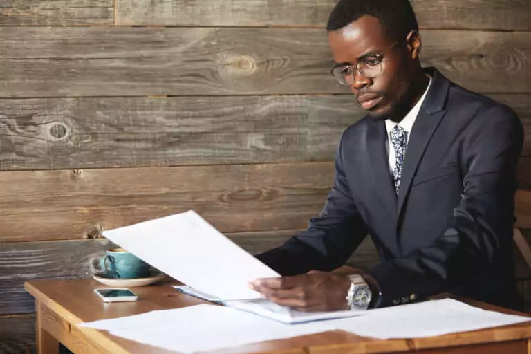 Service de rédaction de CV professionnel